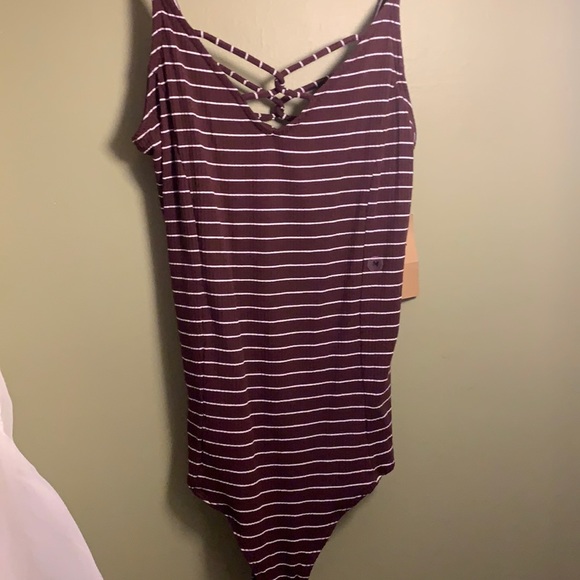 Brand new AE bodysuit - Picture 1 of 3